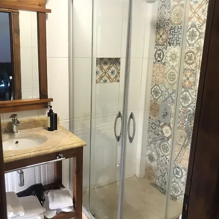 Pietra Готель типу 