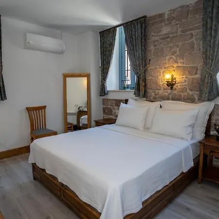 Frühstückspension Pietra 4*