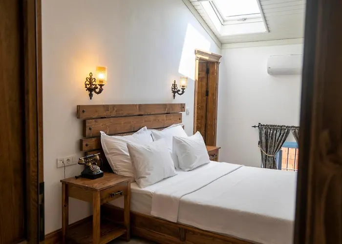 Pietra Bed & Breakfast 4*
