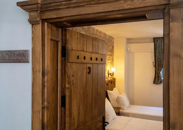 Pietra Bed & Breakfast 4*