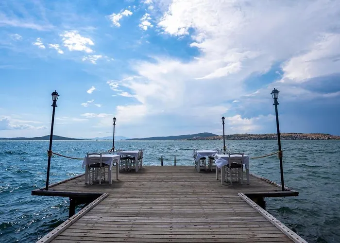 Pietra Frühstückspension Ayvalı