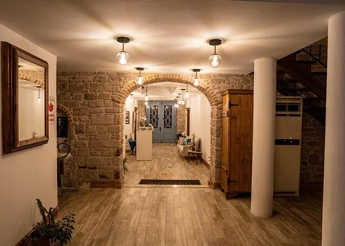 Pietra Bed & Breakfast